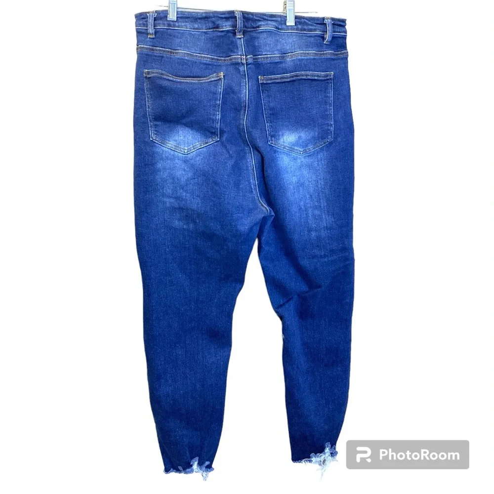 American Bazi Dark Wash Distressed Jeans Size 3X